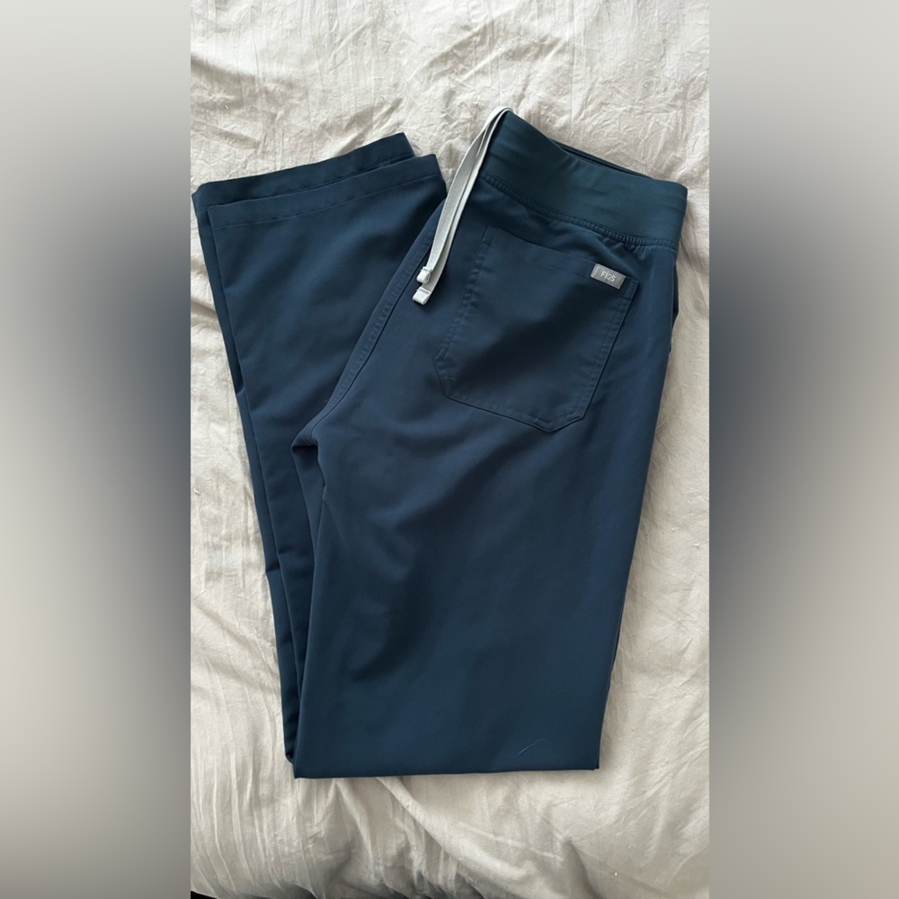 FIGS Women’s Livingston MED TALL - Dark Harbor